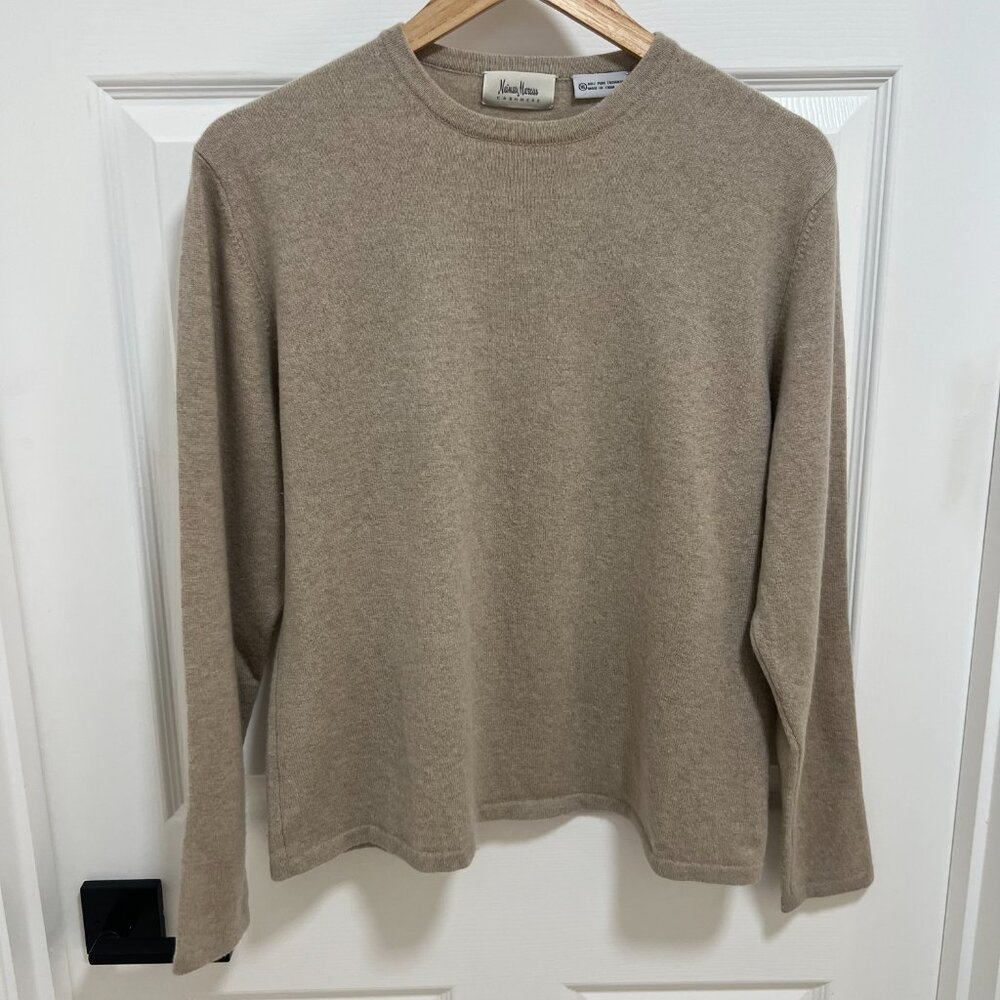 $395 VINTAGE Neiman Marcus XL Cashmere Sweater Taupe Soft Classic Preppy 2004 - Picture 4 of 7